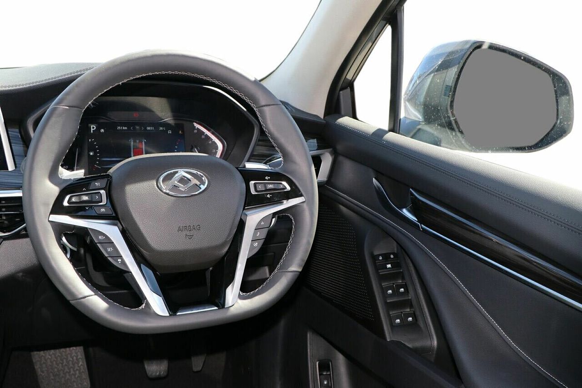 2025 LDV D90 Executive SV9A