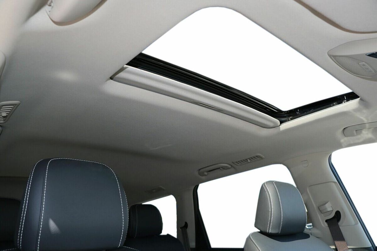 2025 LDV D90 Executive SV9A