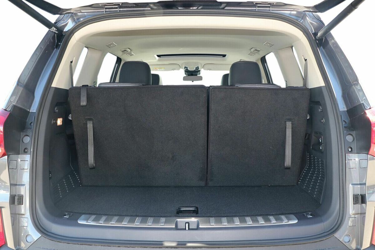 2025 LDV D90 Executive SV9A