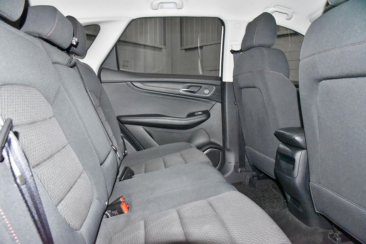 2021 MG HS Core SAS23