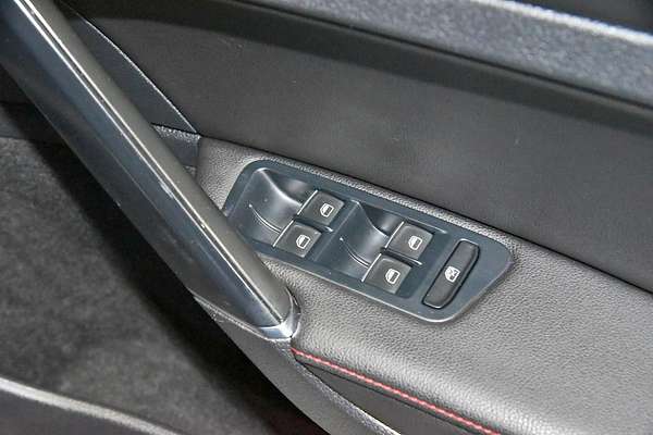 2015 Volkswagen Golf GTI Performance 7