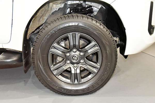 2024 Toyota Hilux SR GUN126R 4X4