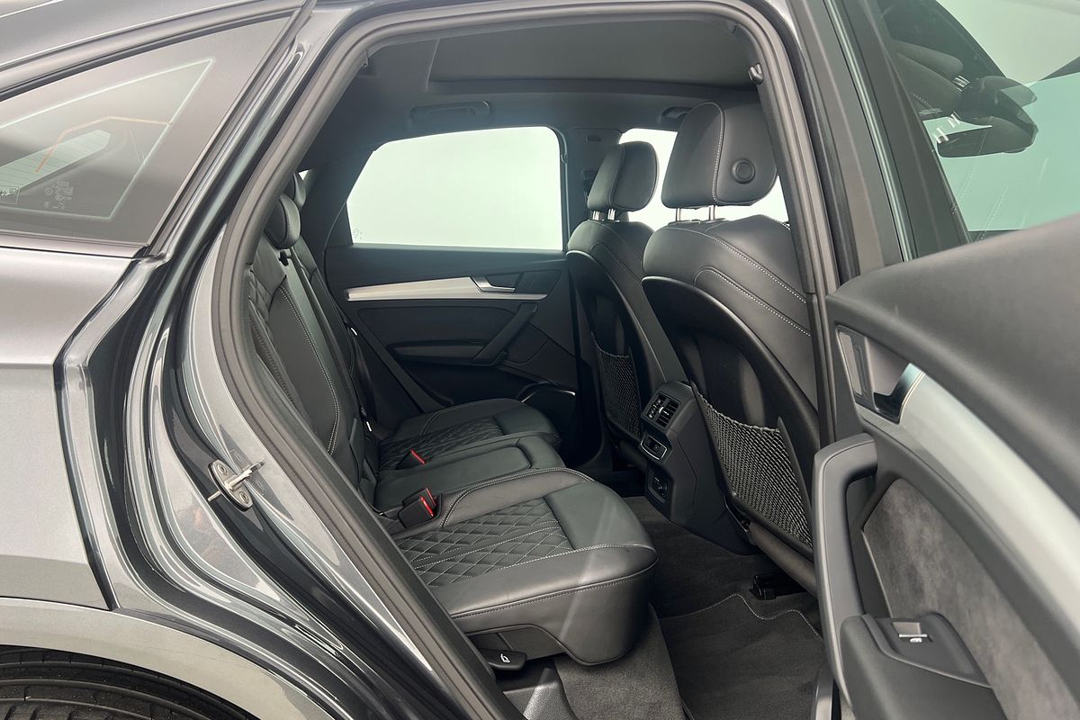 2024 Audi Q5 45 TFSI S line FY