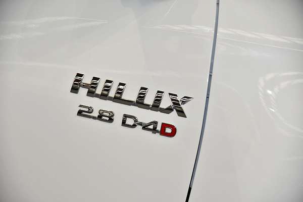 2024 Toyota Hilux SR GUN126R 4X4