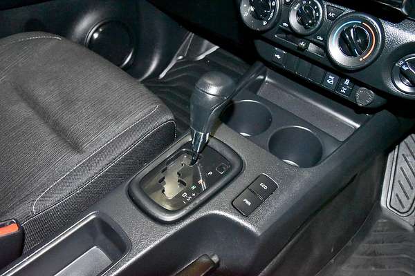 2024 Toyota Hilux SR GUN126R 4X4