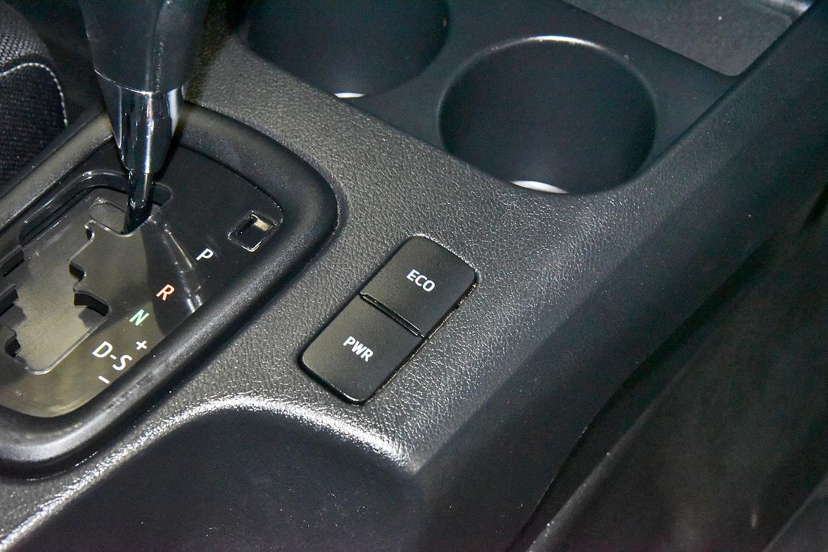 2024 Toyota Hilux SR GUN126R 4X4