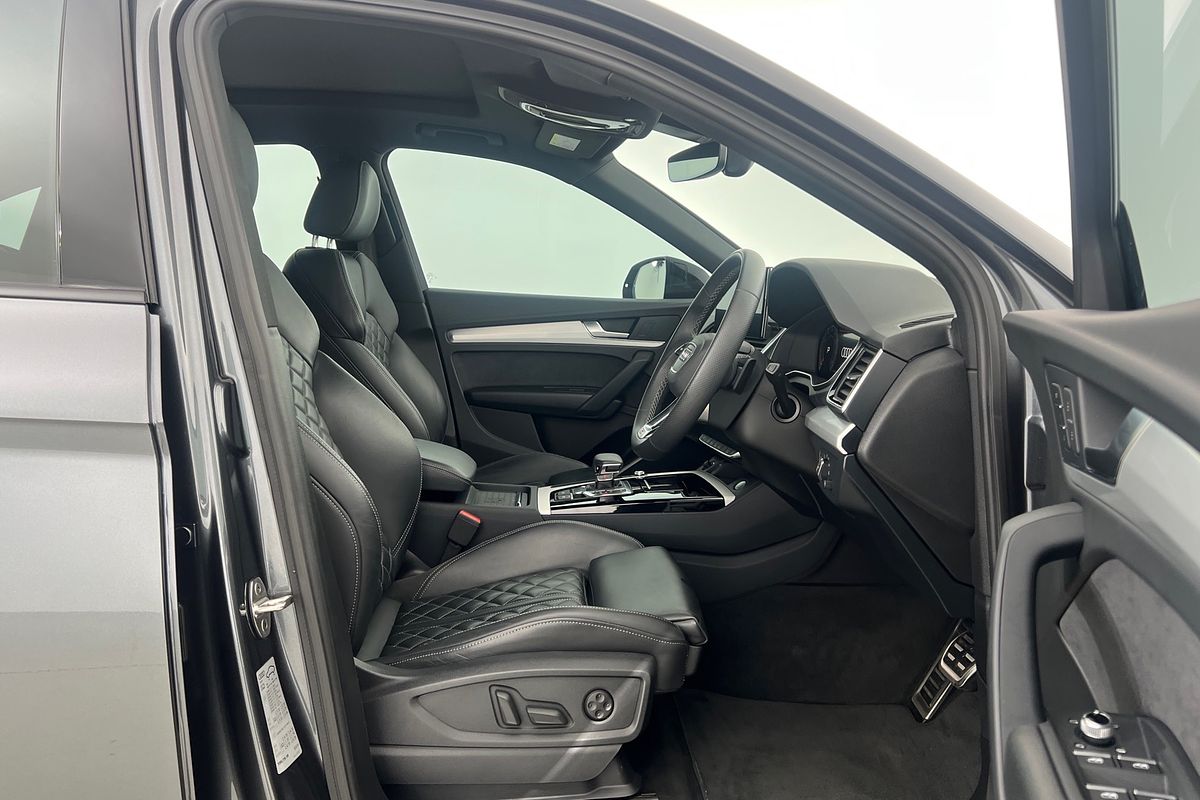 2024 Audi Q5 45 TFSI S line FY