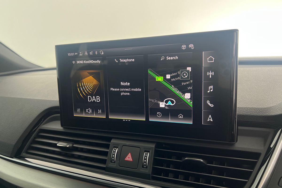 2024 Audi Q5 45 TFSI S line FY