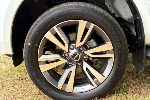 2022 Isuzu MU-X LS-T