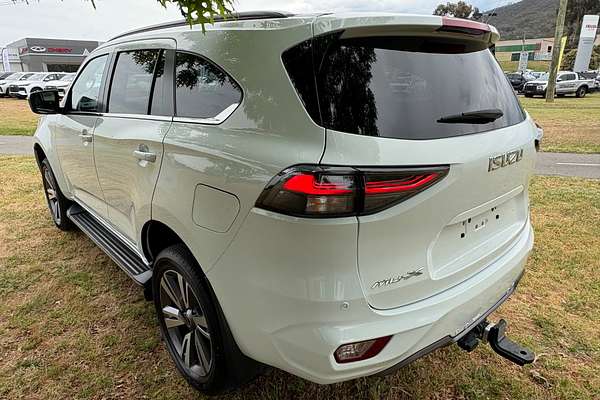 2022 Isuzu MU-X LS-T