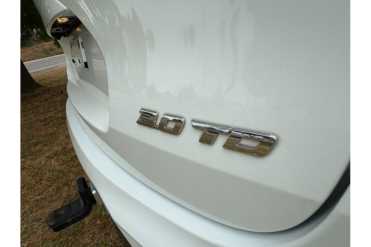 2022 Isuzu MU-X LS-T