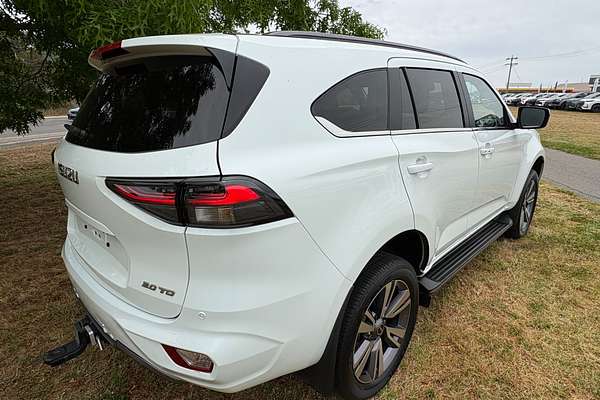 2022 Isuzu MU-X LS-T