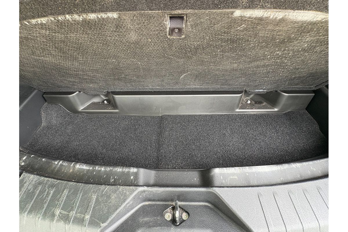 2022 Isuzu MU-X LS-T