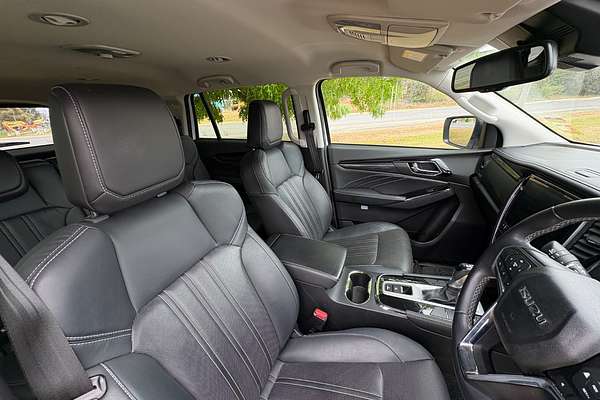 2022 Isuzu MU-X LS-T