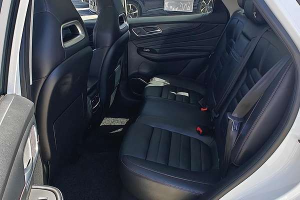 2023 MG HS Essence SAS23