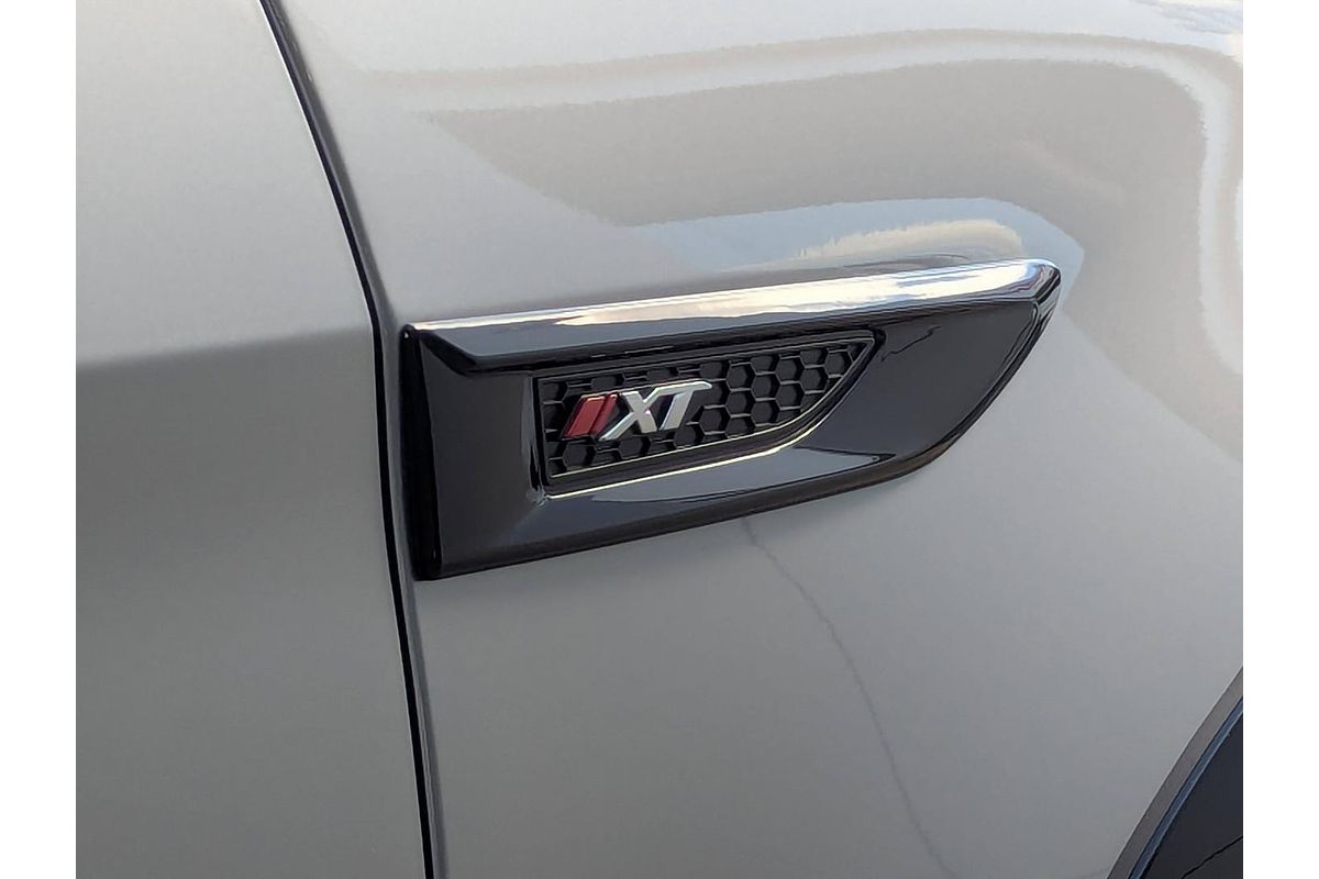 2025 Isuzu MU-X X-TERRAIN