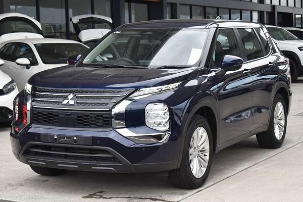 2023 Mitsubishi Outlander ES ZM