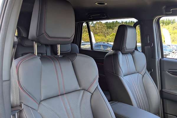 2025 Isuzu MU-X X-TERRAIN