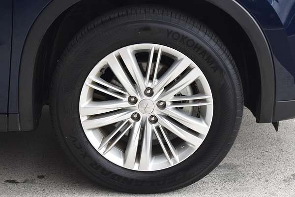 2023 Mitsubishi Outlander ES ZM