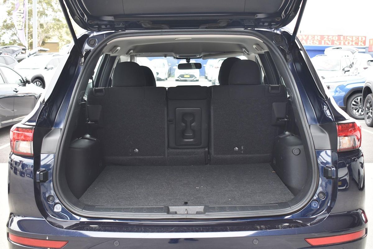 2023 Mitsubishi Outlander ES ZM