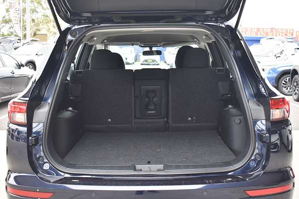 2023 Mitsubishi Outlander ES ZM