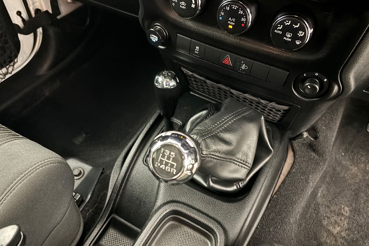 2012 Jeep Wrangler Unlimited Unlimited Sport JK