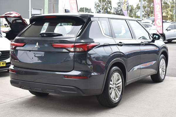 2024 Mitsubishi Outlander ES ZM