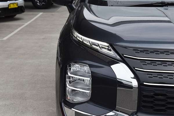 2024 Mitsubishi Outlander ES ZM