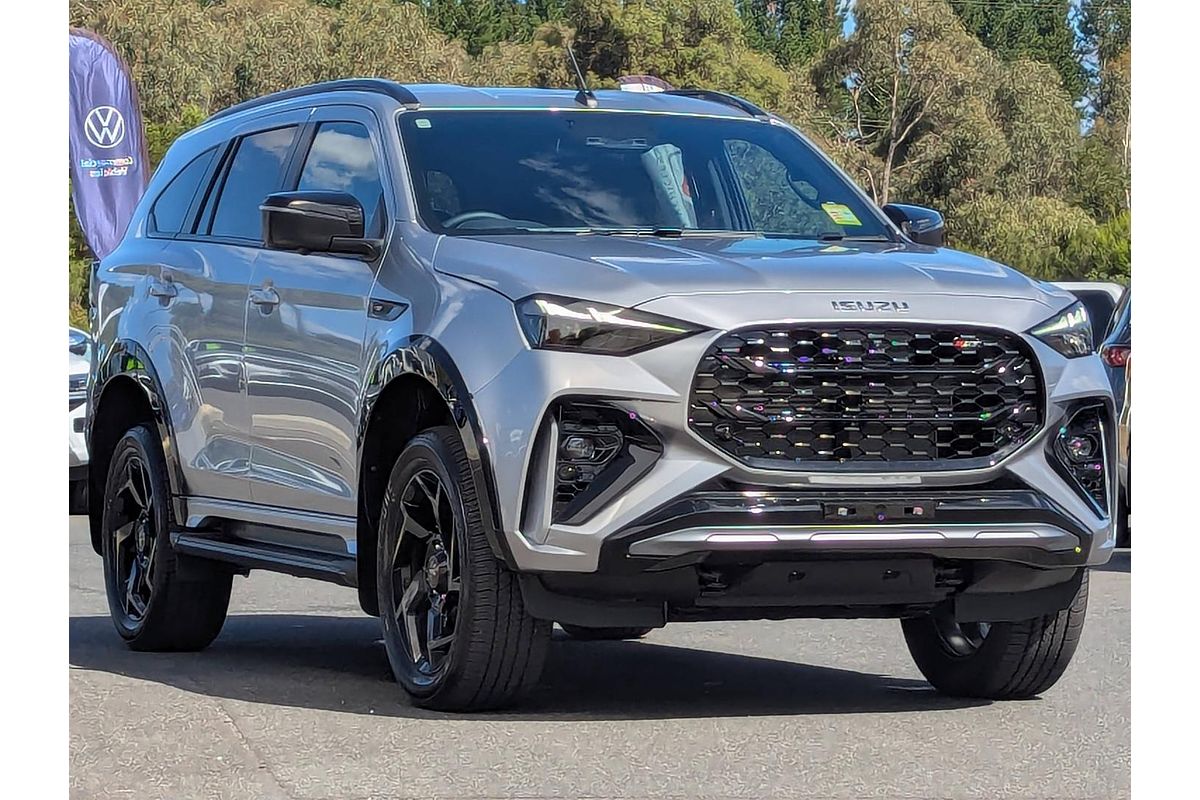2025 Isuzu MU-X X-TERRAIN