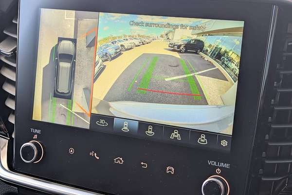 2025 Isuzu MU-X X-TERRAIN