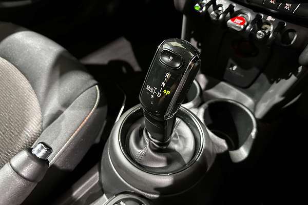 2020 MINI Hatch Cooper F55 LCI