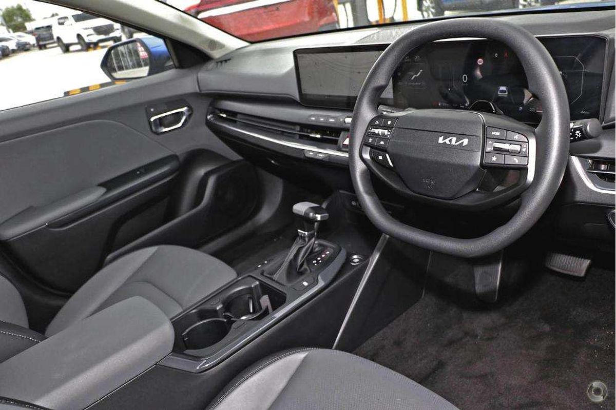 2025 Kia K4 Sport+ CL4m