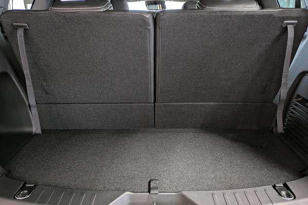 2025 Isuzu MU-X LS-T