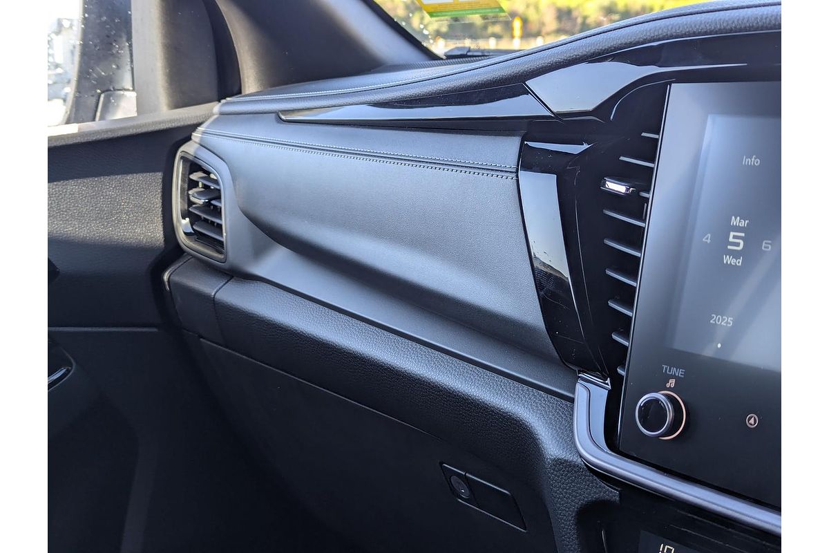 2025 Isuzu MU-X LS-T