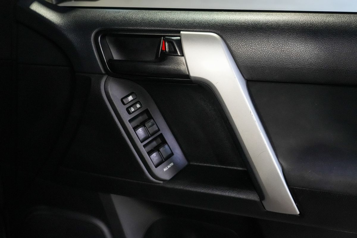 2017 Toyota Landcruiser Prado GXL GDJ150R