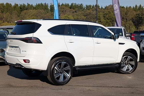 2025 Isuzu MU-X LS-T