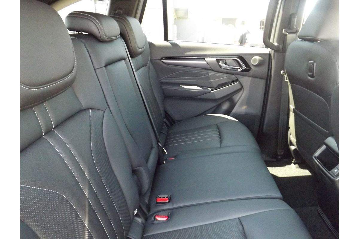 2025 Isuzu MU-X LS-T