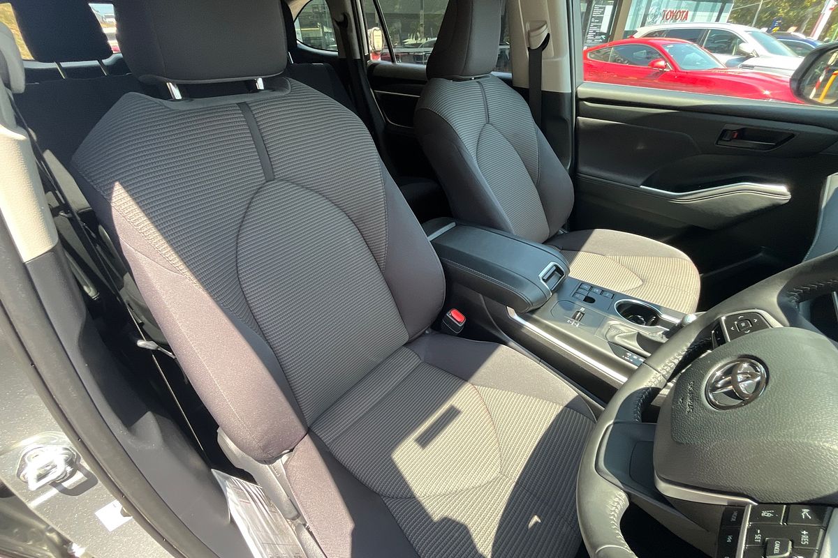 2025 Toyota Kluger GX AXUH78R