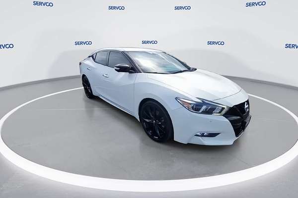 2018 Nissan Maxima SR