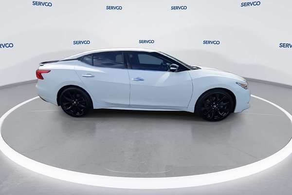 2018 Nissan Maxima SR
