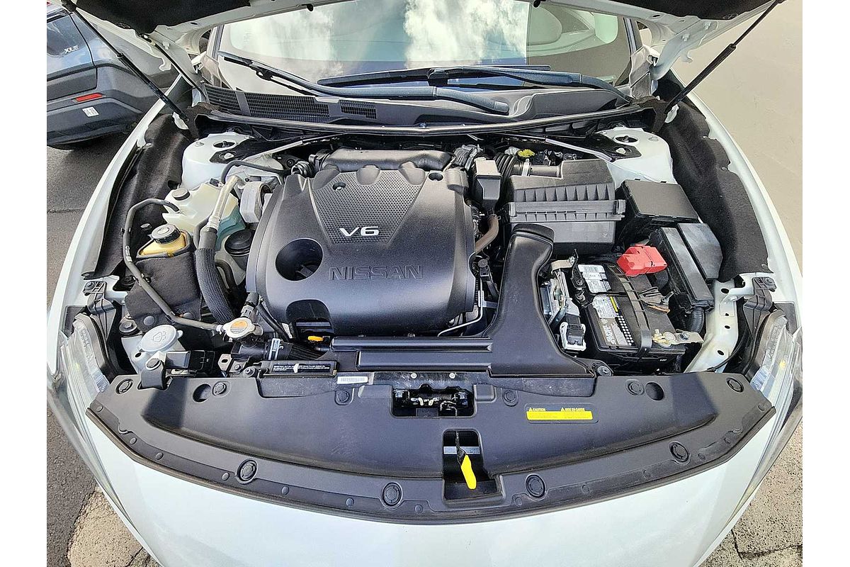 2018 Nissan Maxima SR