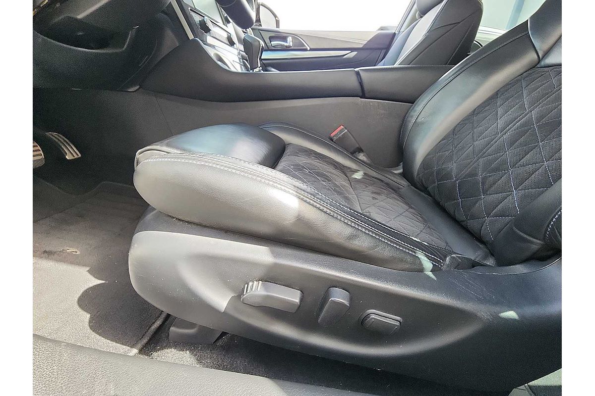 2018 Nissan Maxima SR