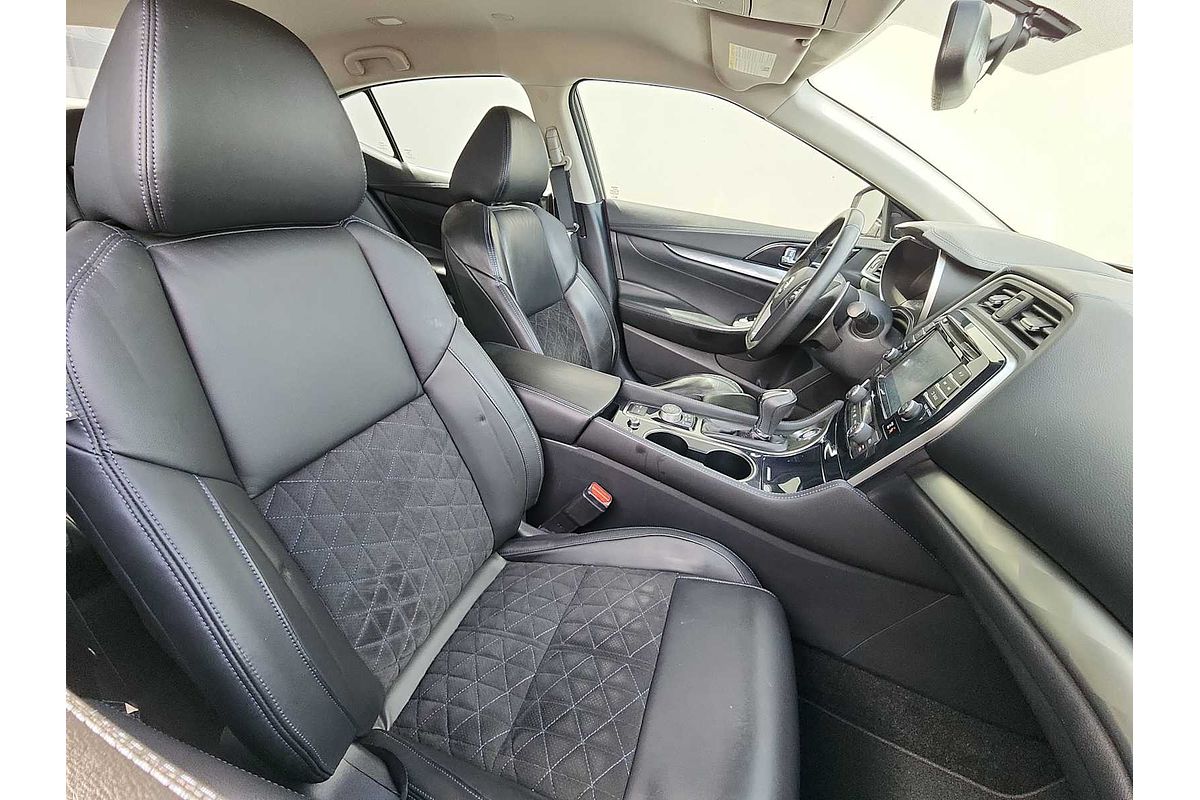 2018 Nissan Maxima SR