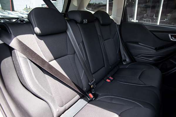 2023 Subaru Forester 2.5i S5