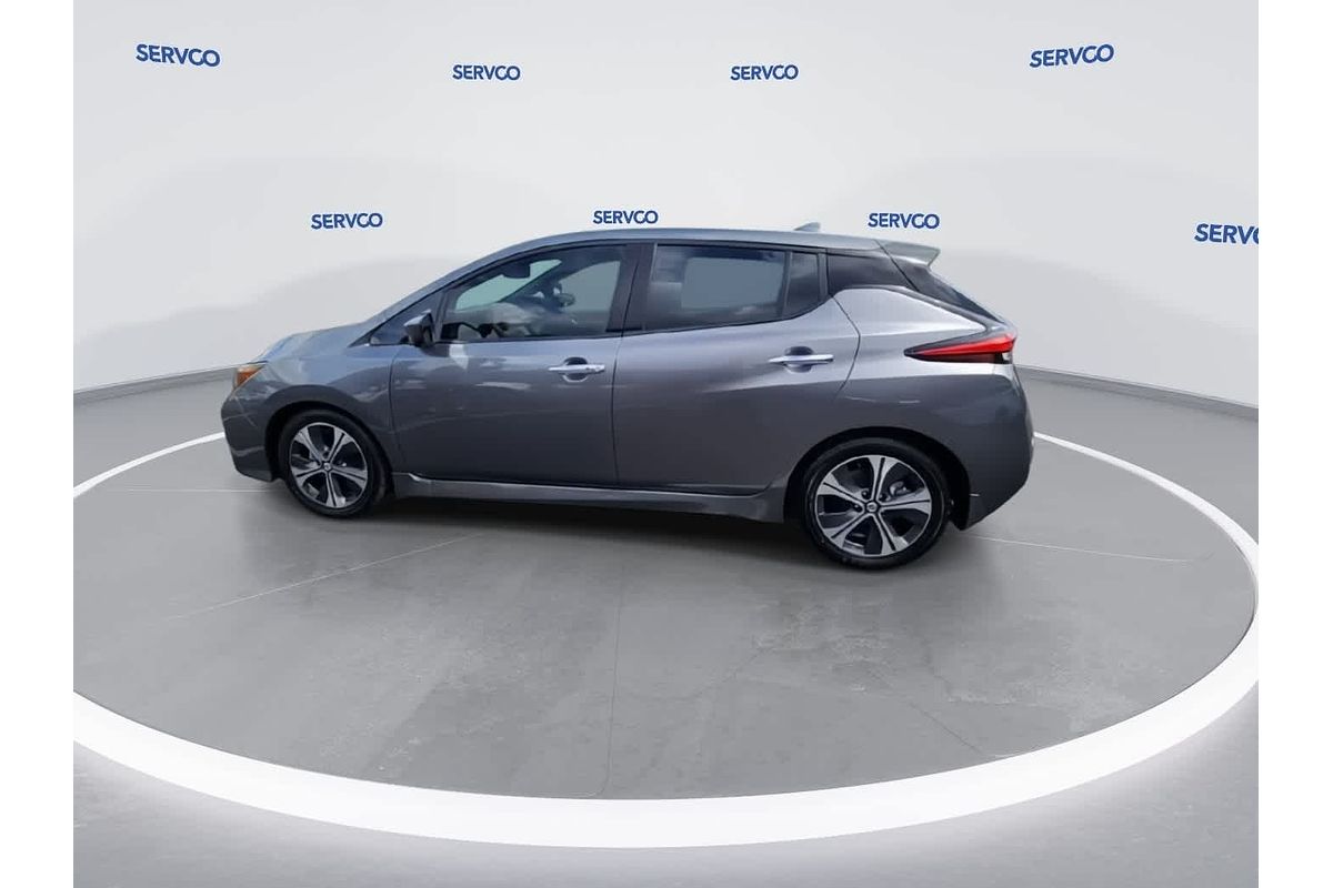 2020 Nissan LEAF SV