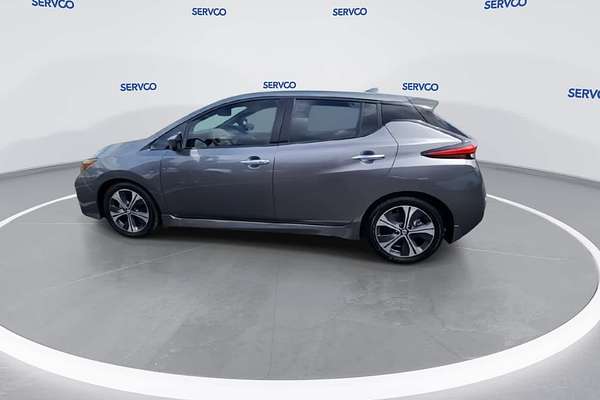 2020 Nissan LEAF SV