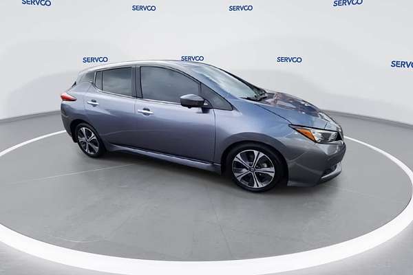 2020 Nissan LEAF SV