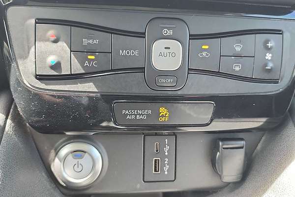 2020 Nissan LEAF SV