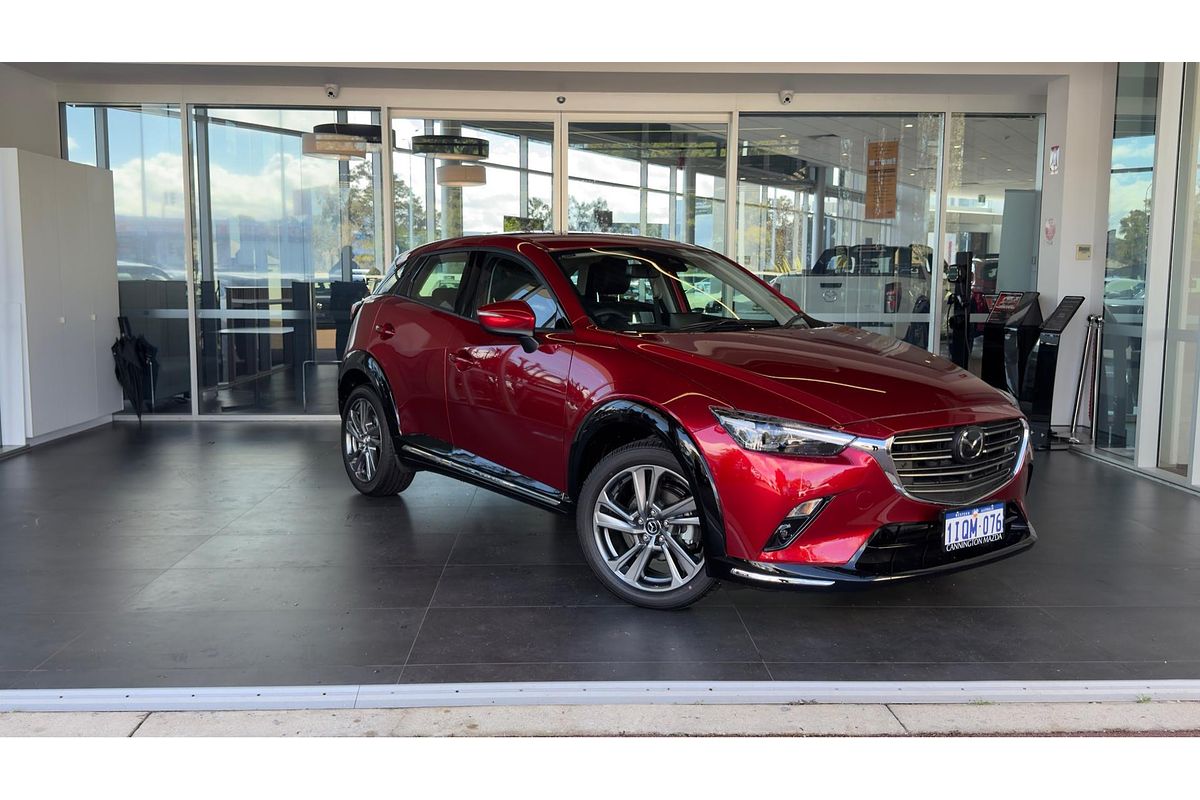 2025 Mazda CX-3 G20 Akari DK
