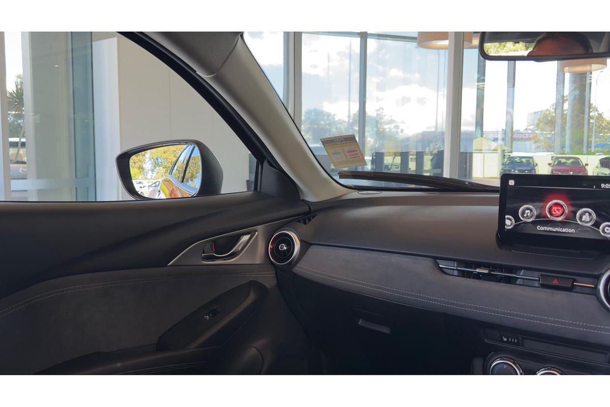 2025 Mazda CX-3 G20 Akari DK